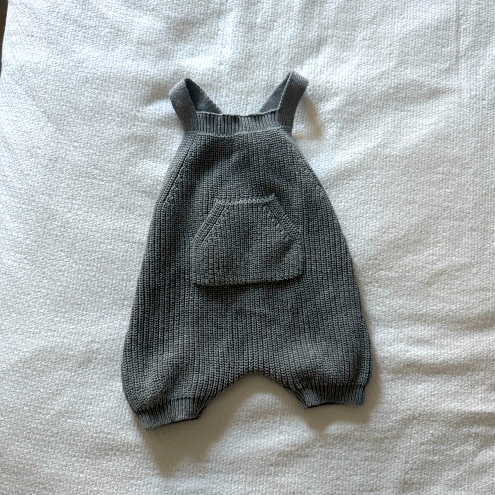 Mebie Baby Grey Sweater Overall Shorts Size 6-12m